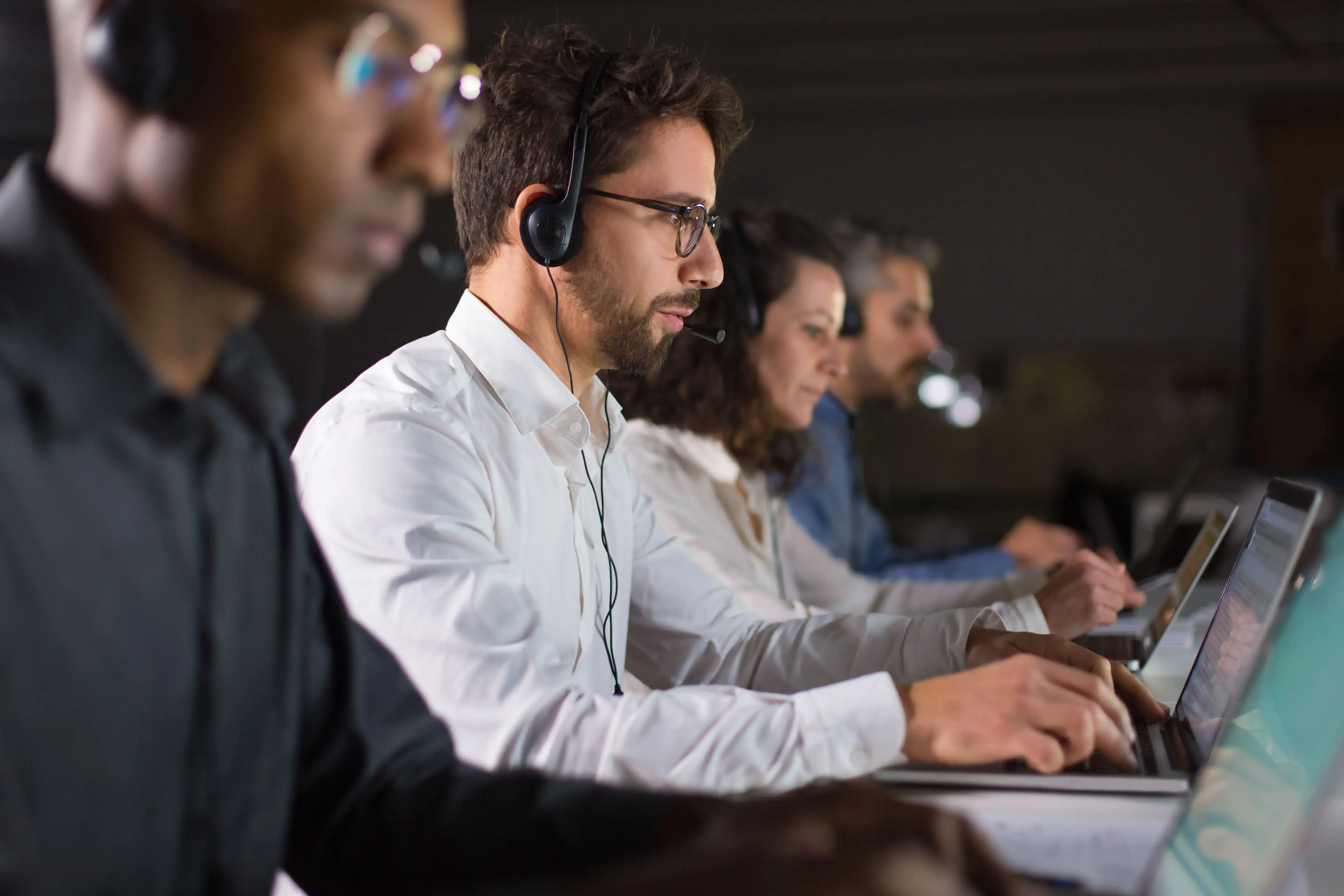 Call Center (IVR + Telecom)